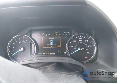 2018 Ford Expedition Xlt z USA, uszkodzony, nr VIN 1FMJU1JT5JEA33857